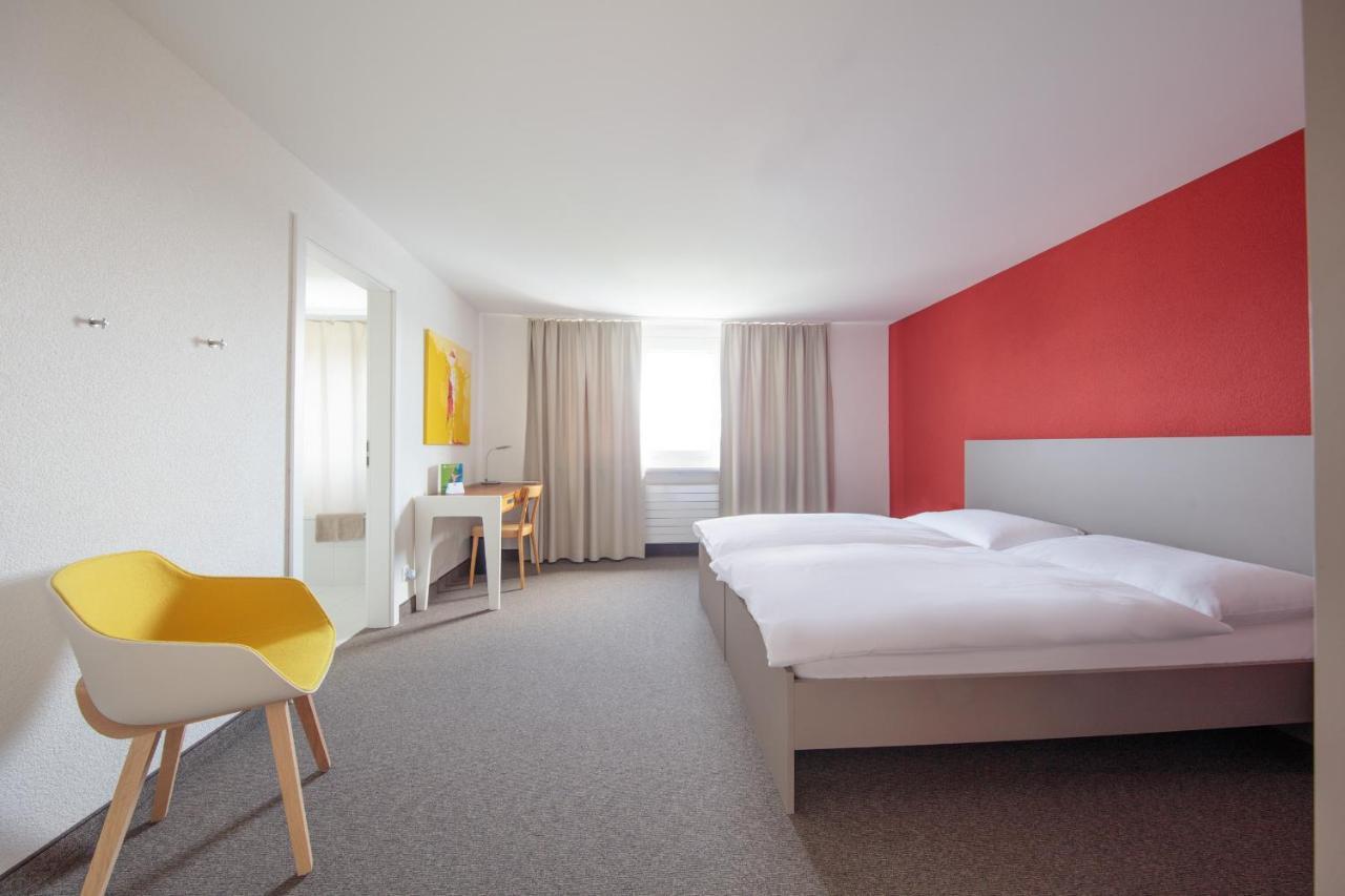 Le Domaine Hotel Villars-Sur-Glane Bagian luar foto