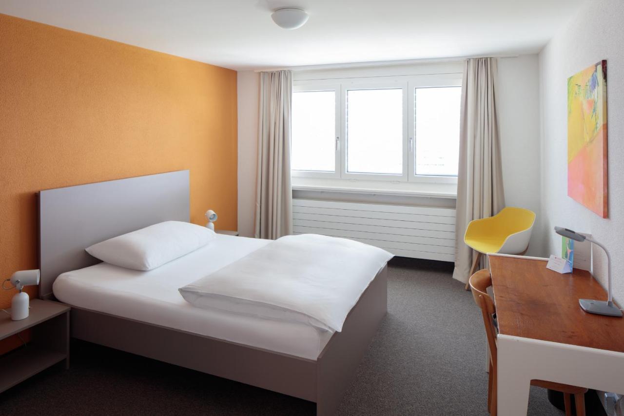 Le Domaine Hotel Villars-Sur-Glane Bagian luar foto