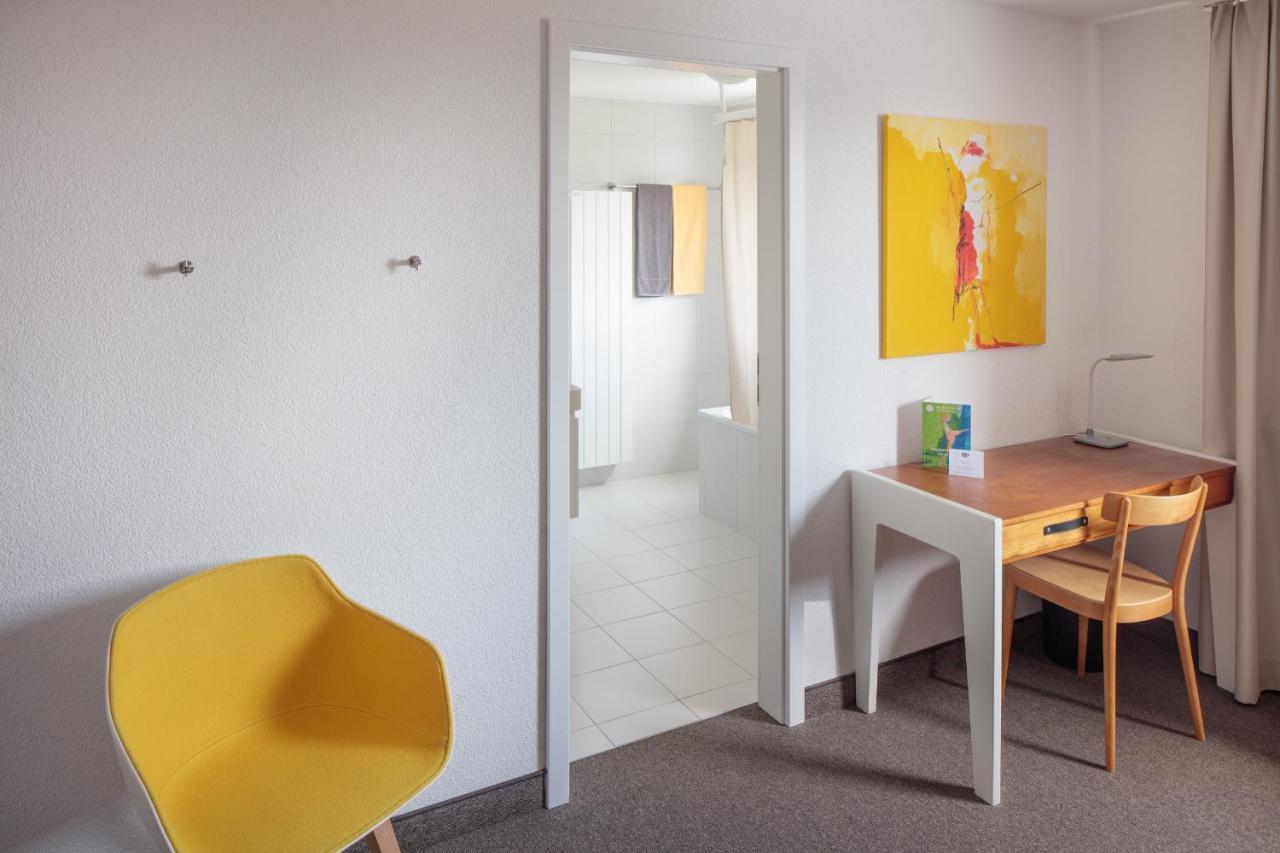 Le Domaine Hotel Villars-Sur-Glane Bagian luar foto