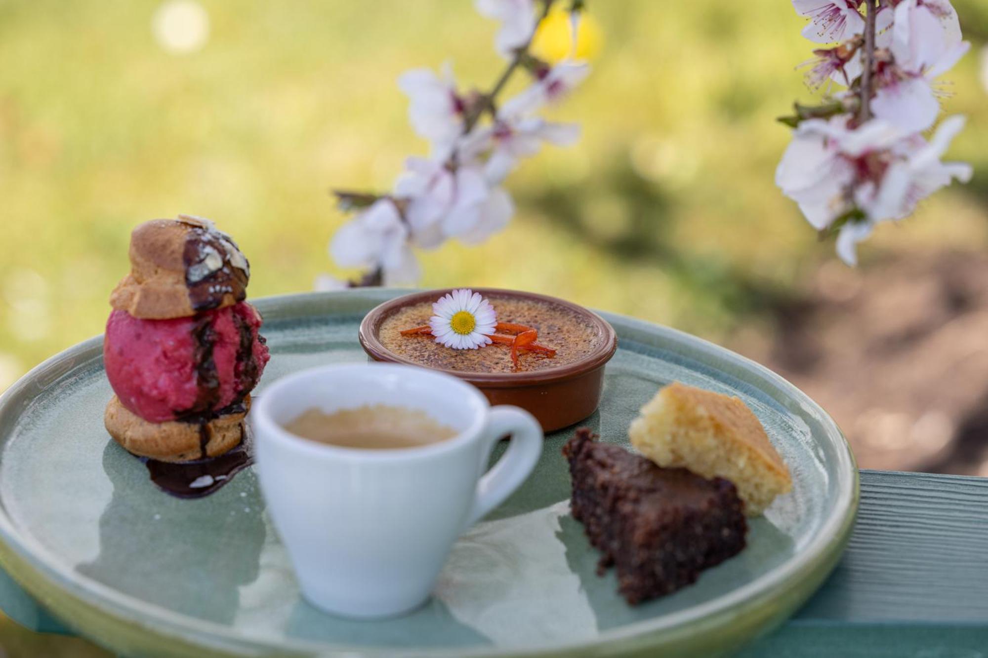 Le Domaine Hotel Villars-Sur-Glane Bagian luar foto