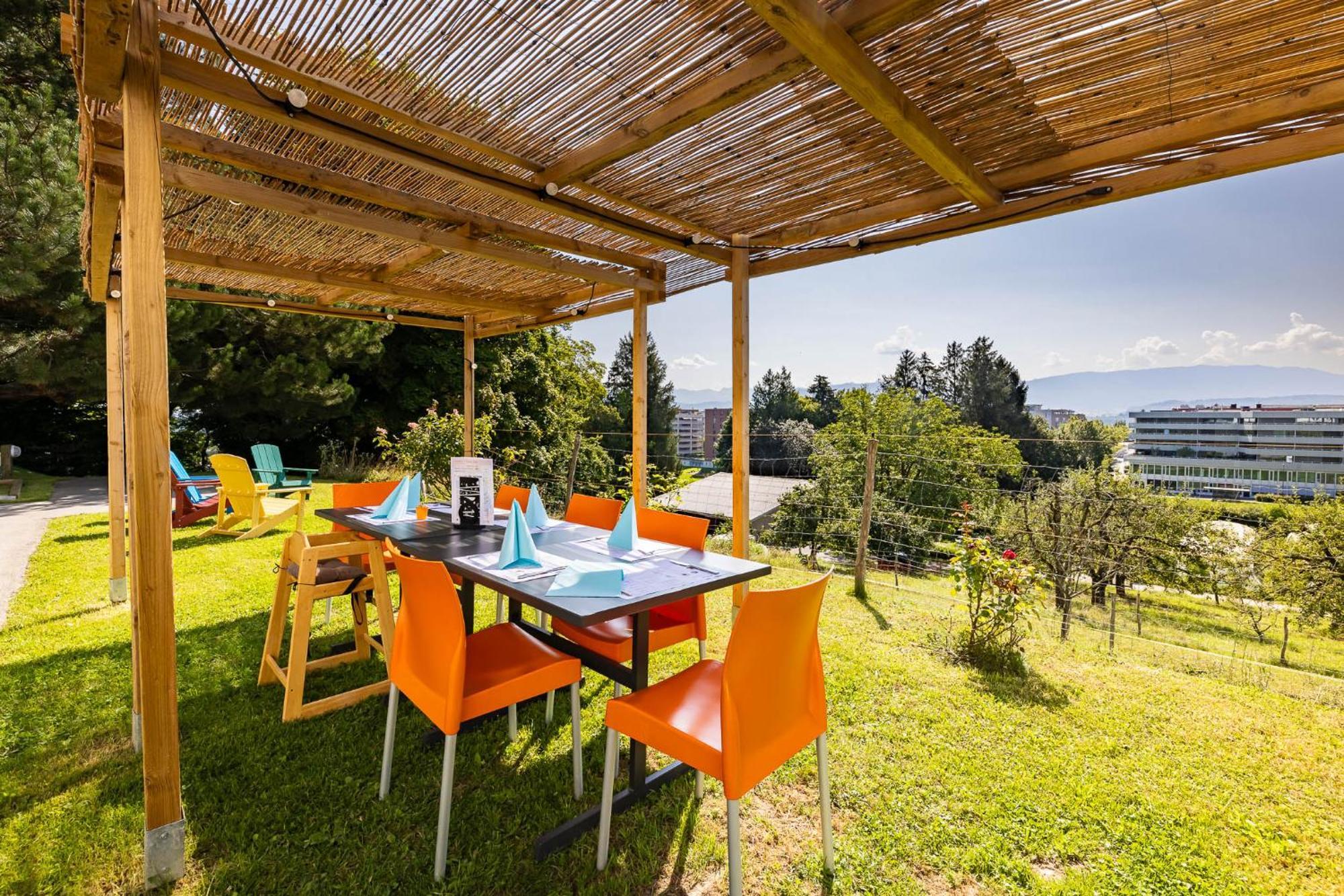 Le Domaine Hotel Villars-Sur-Glane Bagian luar foto