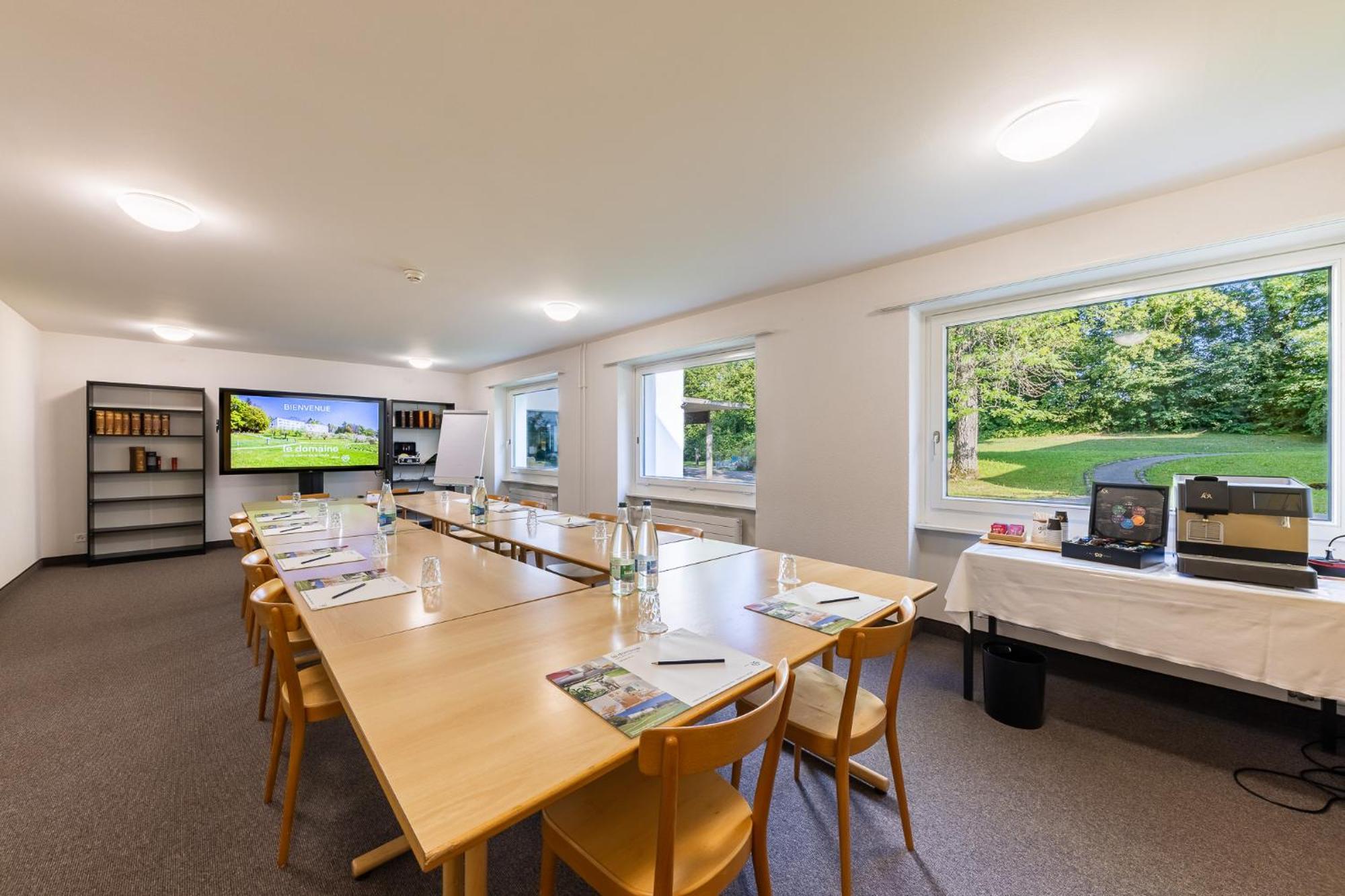 Le Domaine Hotel Villars-Sur-Glane Bagian luar foto