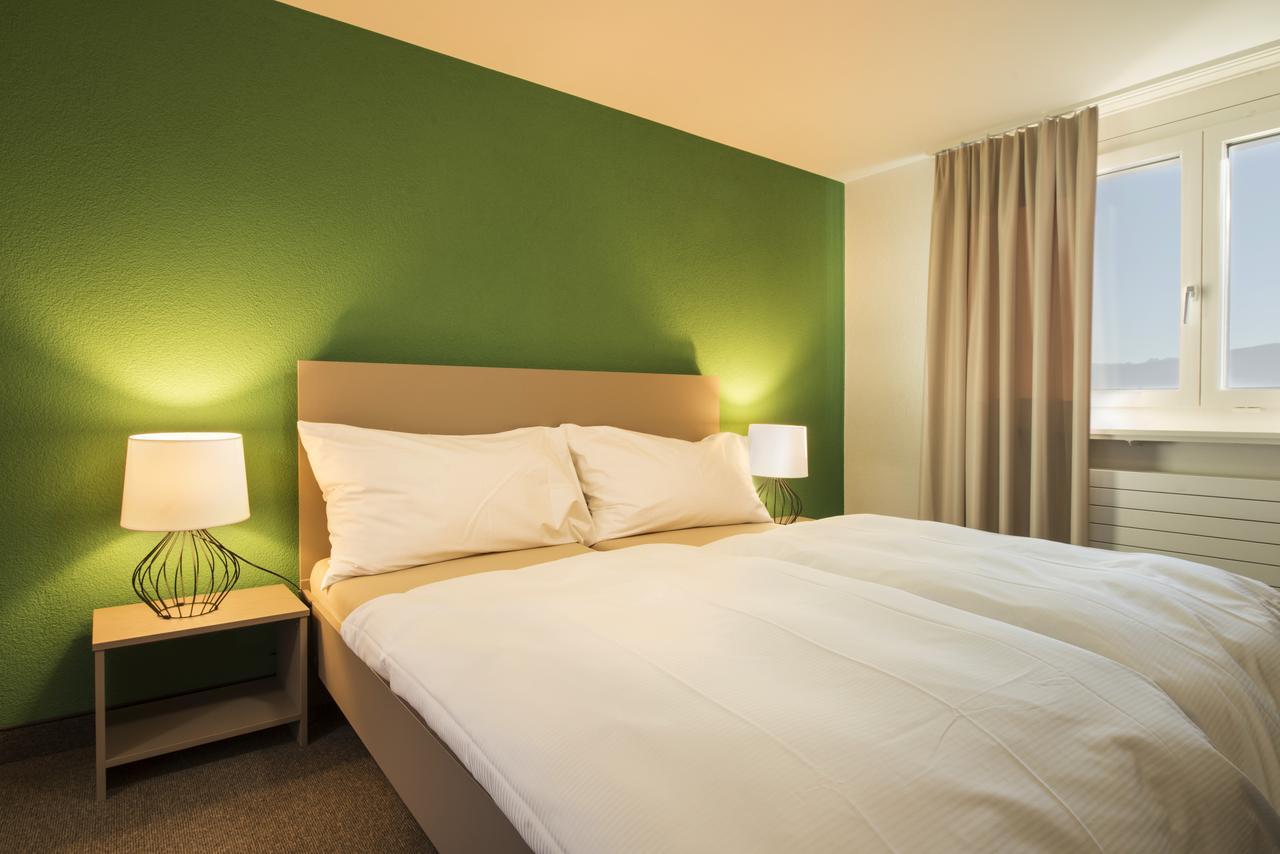 Le Domaine Hotel Villars-Sur-Glane Bagian luar foto