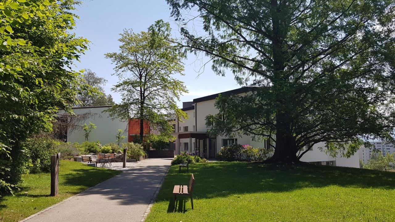 Le Domaine Hotel Villars-Sur-Glane Bagian luar foto