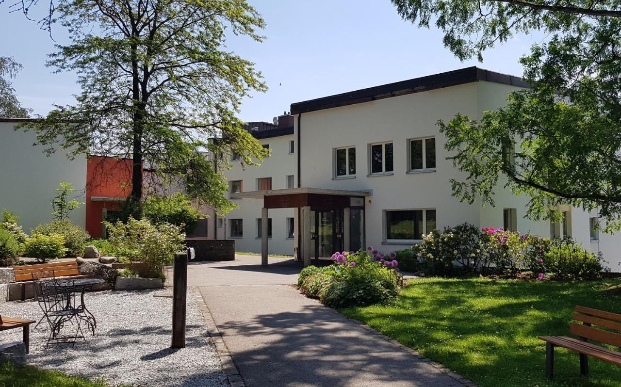 Le Domaine Hotel Villars-Sur-Glane Bagian luar foto